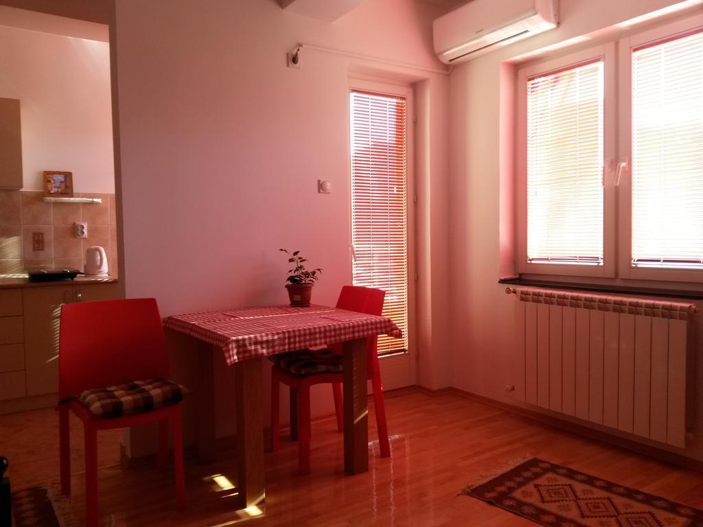Risto'S Apartment Скоп'є Екстер'єр фото